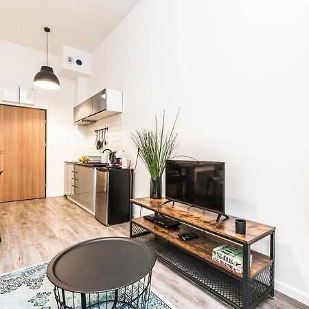 Apartament W Sercu Miasta Poznan Garbary 31 Εξωτερικό φωτογραφία